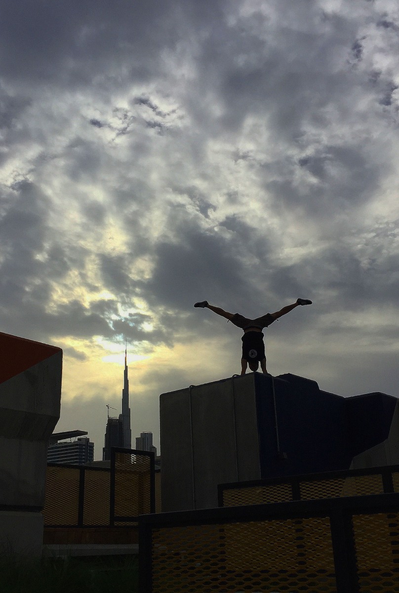JEREMY WILLI - HANDSTAND